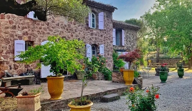 Charming studio in the peace and quiet of Provence