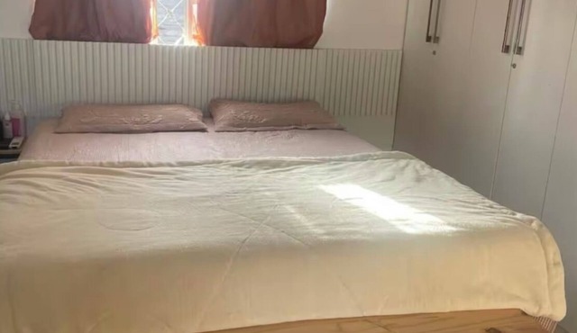 Charming studio with WiFi and AC two steps away from Amazon River