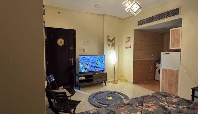 Charming studio apartment in amazing Sharjah with AC, WiFi