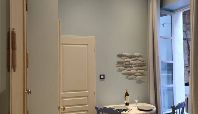 Charming studio, historical center of Pézenas