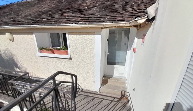 Charming studio in Bois-le-Roi with private parking