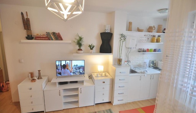 Charming studio near downtown
