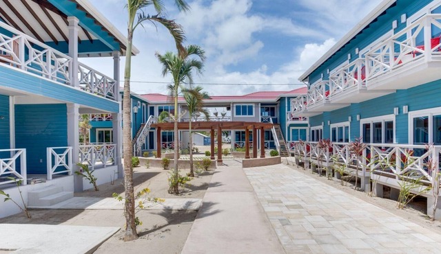 Charming Studio Room w/ WiFi & Balcony - Steps to Beach, Dining, & Shops