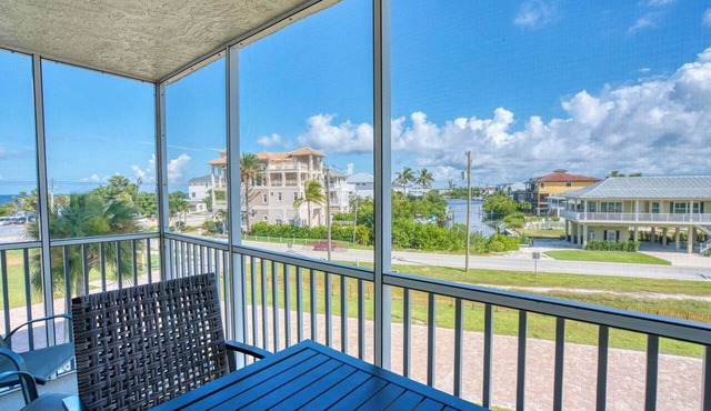 Charming Studio With Gulf Views Unit 1304
