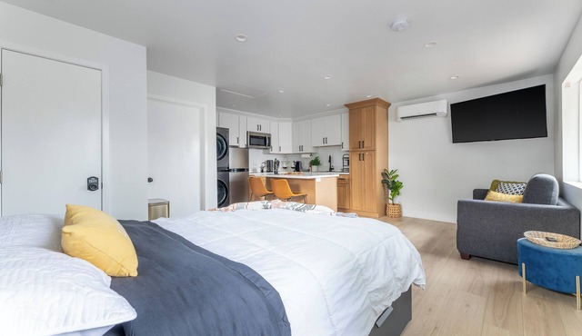 Charming studio with WiFi and AC in delightful San Bernardino