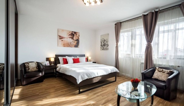 Charming Studio with View – Steps from Titan Metro & Park