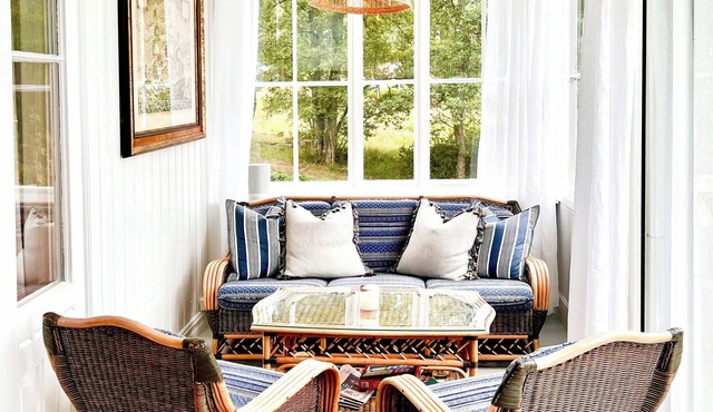 Charming Swiss-style Cabin on Hankø
