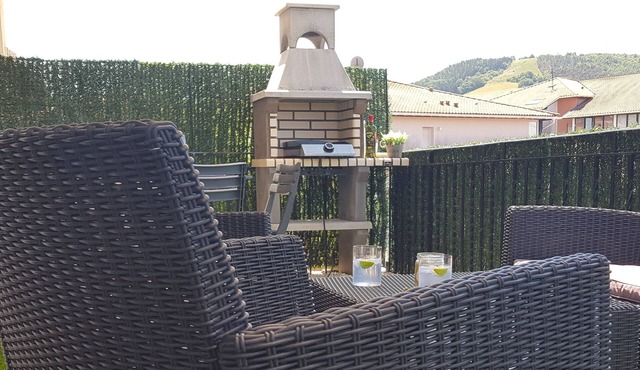Charming T3 with large terrace between mountain and ocean