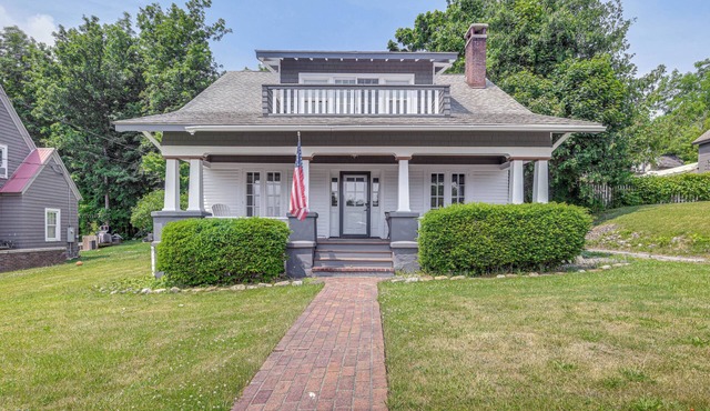 Charming Ticonderoga Home - Walk to Downtown!