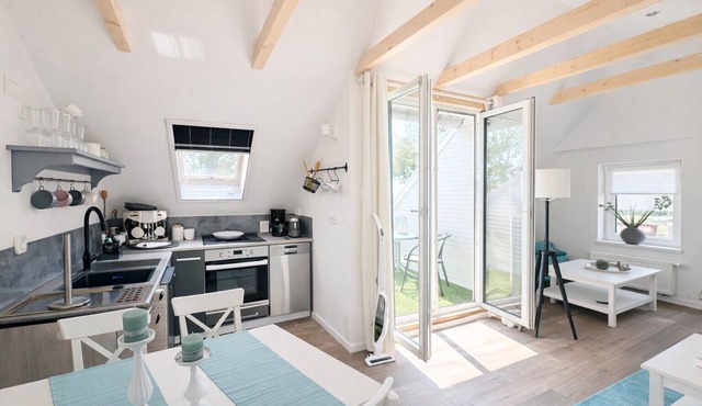 Charming Top-Floor Apartment with Loggia and Panoramic Views – Pure Peace & Nature