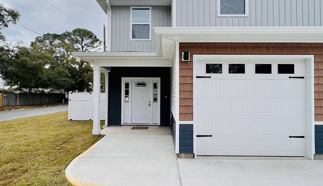 Charming Townhome, 5 min from Sandy Beaches !