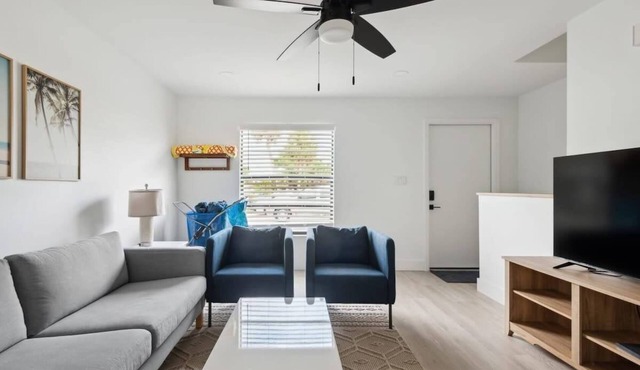 Charming Townhouse Near Indialantic Beach