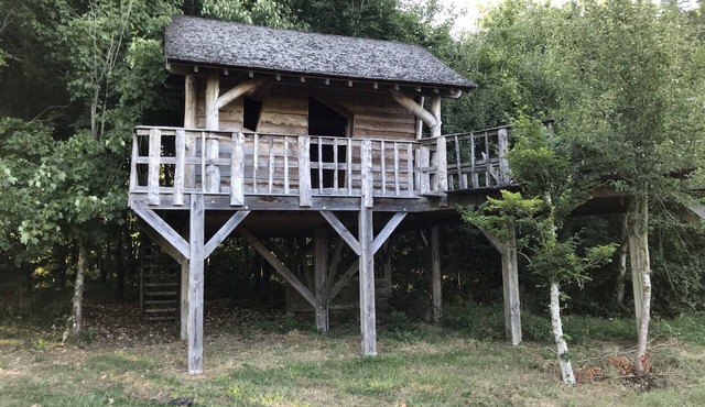 Charming tree house in Normandy