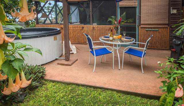 Charming Tropical Hideaway, Best Snorkeling, Pool, Hot Tub
