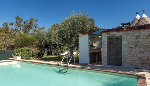 Charming Trulli with Pool for 8 people in Monopoli’s countryside