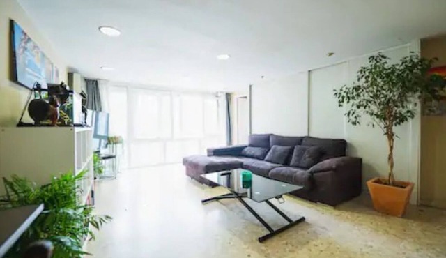 Charming two bedroom bedroom in the heart of Seville!