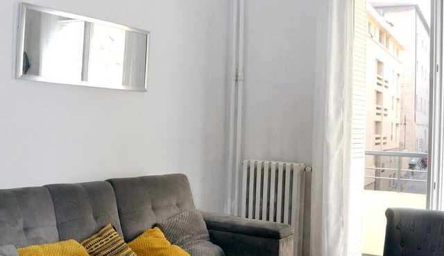 Charming two-bedroom in the heart of Marseille