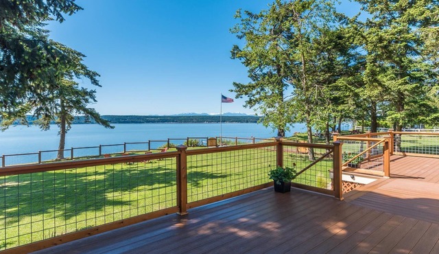 Charming two bedroom seaside cottage on Penn Cove