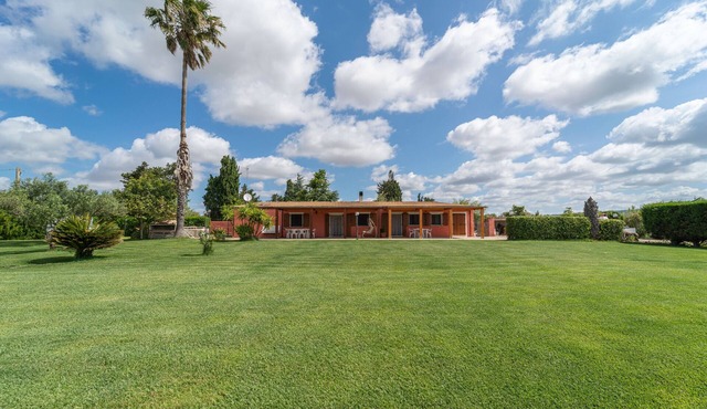 Charming Vacation Home 'Casolare di Campagna' with Garden & Terrace