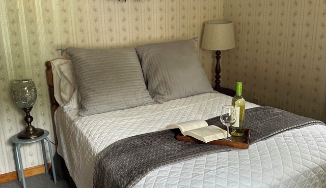 Charming Vermont Retreat: 2 Bedroom, 2 Bath