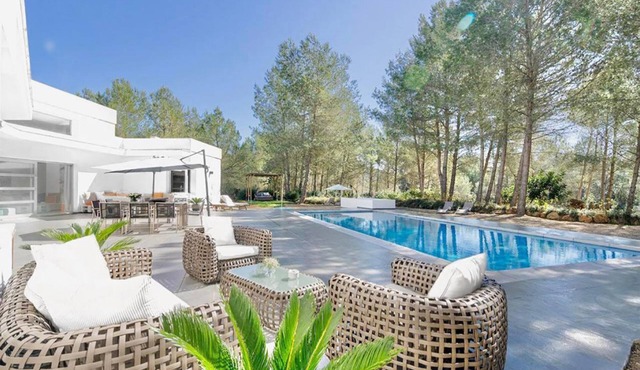 Charming Villa in the Nature of Santa Gertrudis