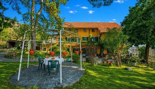 Charming Villa I Tre Archi, Pisano, Italy