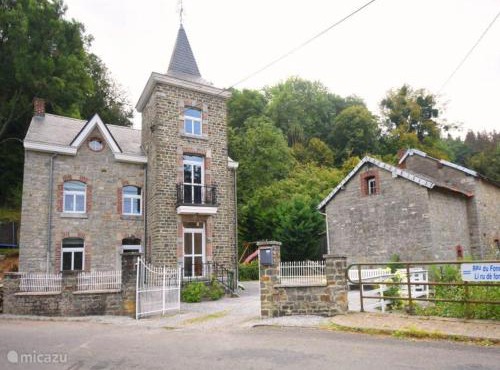 Charming Villa in Harzé