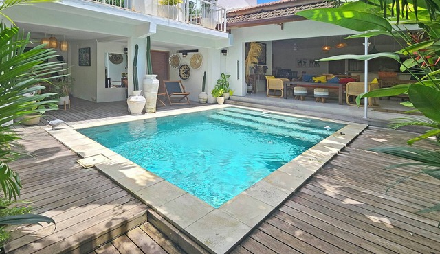 CHARMING VILLA JAVANEE IN CANGGU 15 MIN FROM BEACH