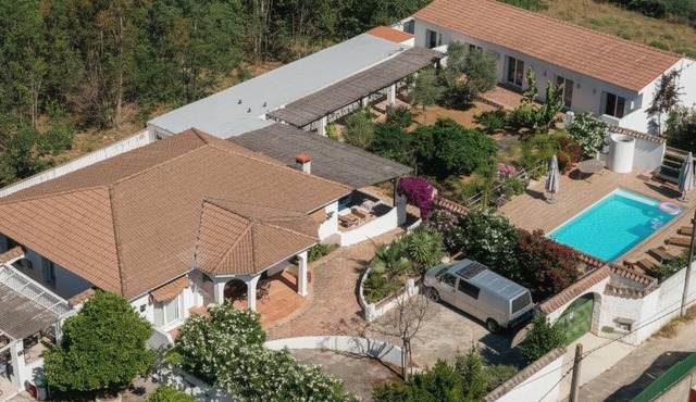 Charming villa located in the heart of the Natural Park of La Breña.