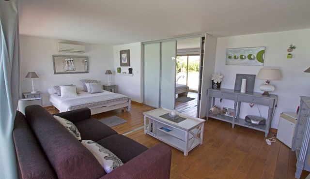 Charming Villa with Panoramic Sea View