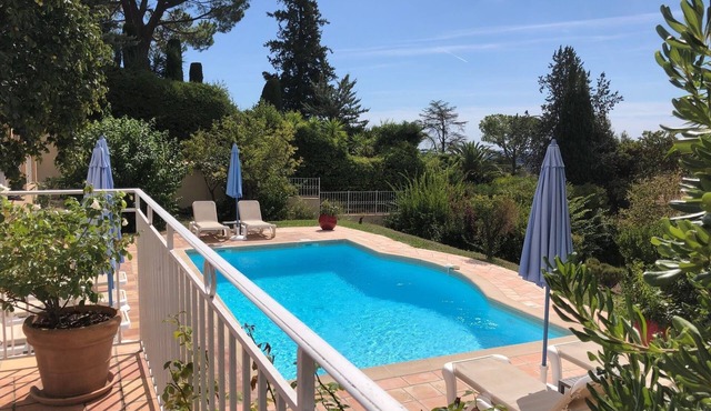 Charming villa with garden in Vence, the city of art