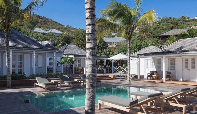 Charming Villa with Lovely Swimming Pool