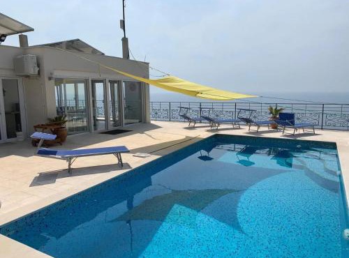 Charming Villa with Pool, Sea View in Zagora