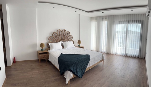 Charming villa with Private Pool & A/C in Kusadasi - 3 bedrooms available