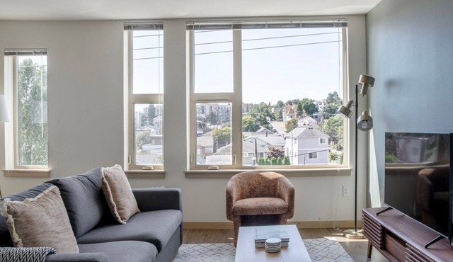 Charming Wallingford Jr 1BR w/Shuffleboard, nr Shops, by Blueground