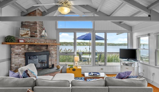 Charming Waterfront Escape Along the Cove