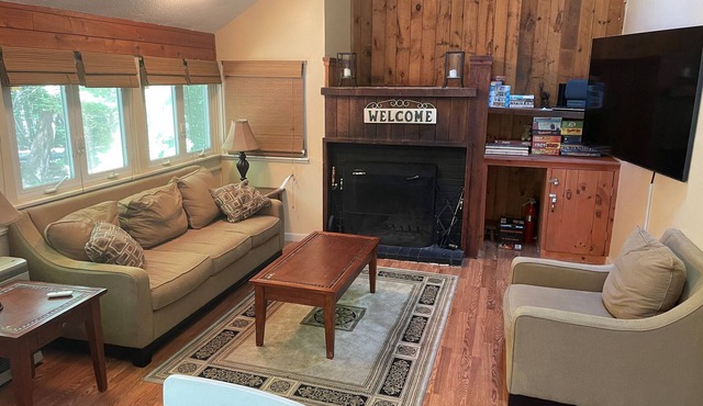 Charmingly Rustic Mountain Home in Waterville Estates, easy access to Rec Center