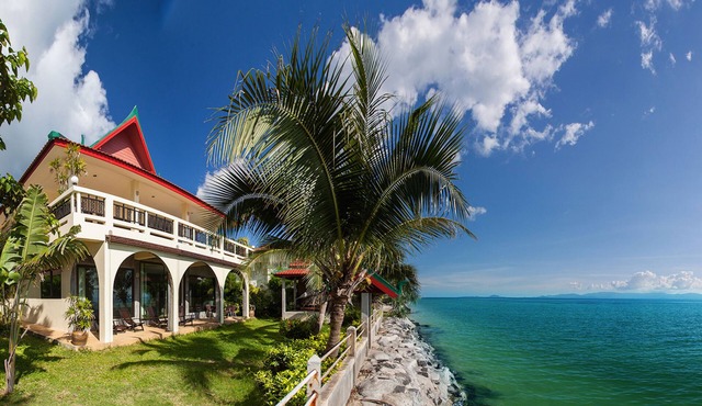 Charu Bay Villas