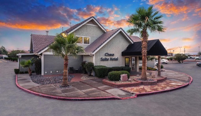 Chase Suite El Paso