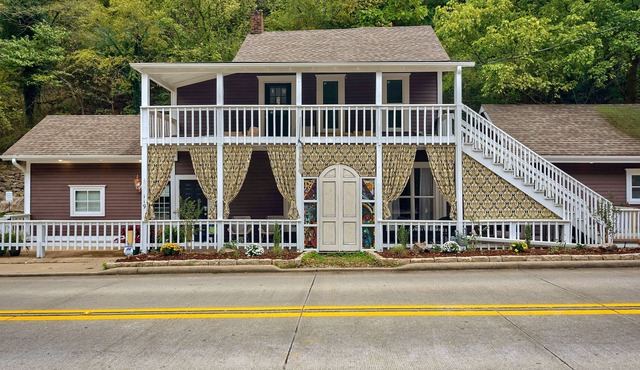 Chateau Cottage - Penthouse