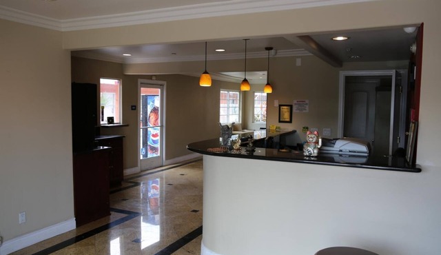 Chateau Inn and Suites