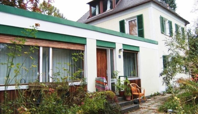 Cheerful, bright 2-room apartment in the quiet district of Nymphenburg