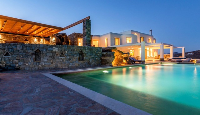 Chef included by Fantasia Villas: Elia Villas 17 bedrooms