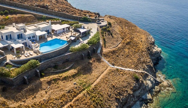 Chef included by Fantasia Villas: Villa BluEros