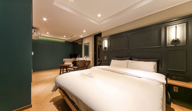 Cherish Hotel