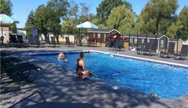 Cherry Beach Cottage - Sandbanks Cottage Rental