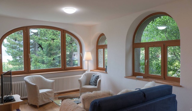 Chesa Clos – Apartment with Lake View & Large Private Garden