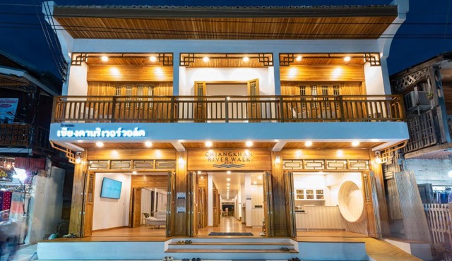 Chiangkhan River Walk Hotel