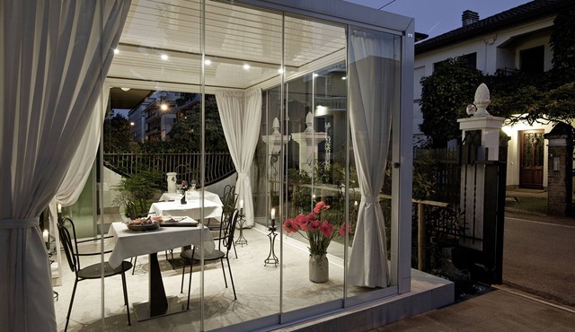 Chiara Lodge