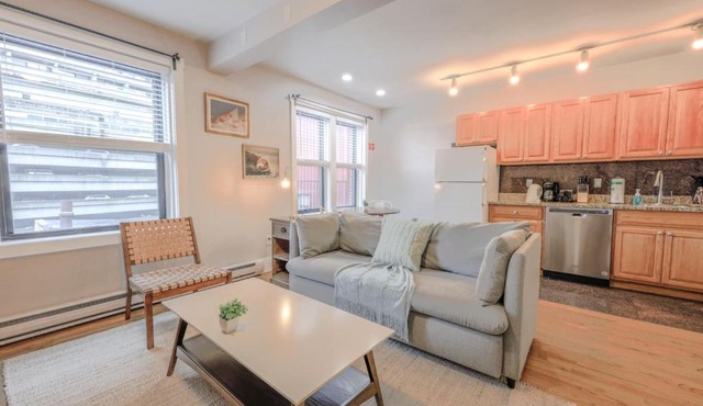 Chic 1 Bed Apartment Steps from Boston Common